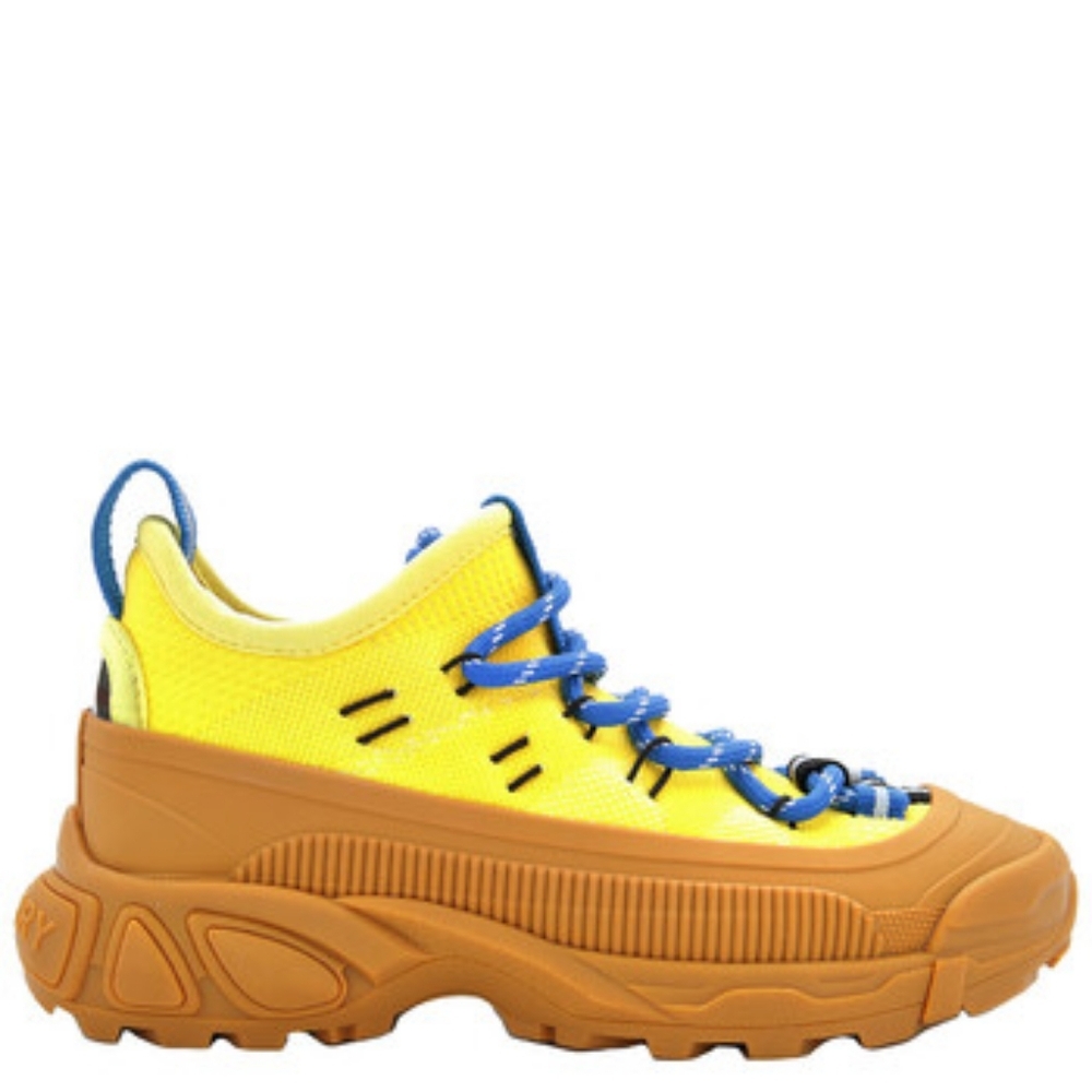 Burberry Kids Yellow/Blue Shoes Size 33 EU